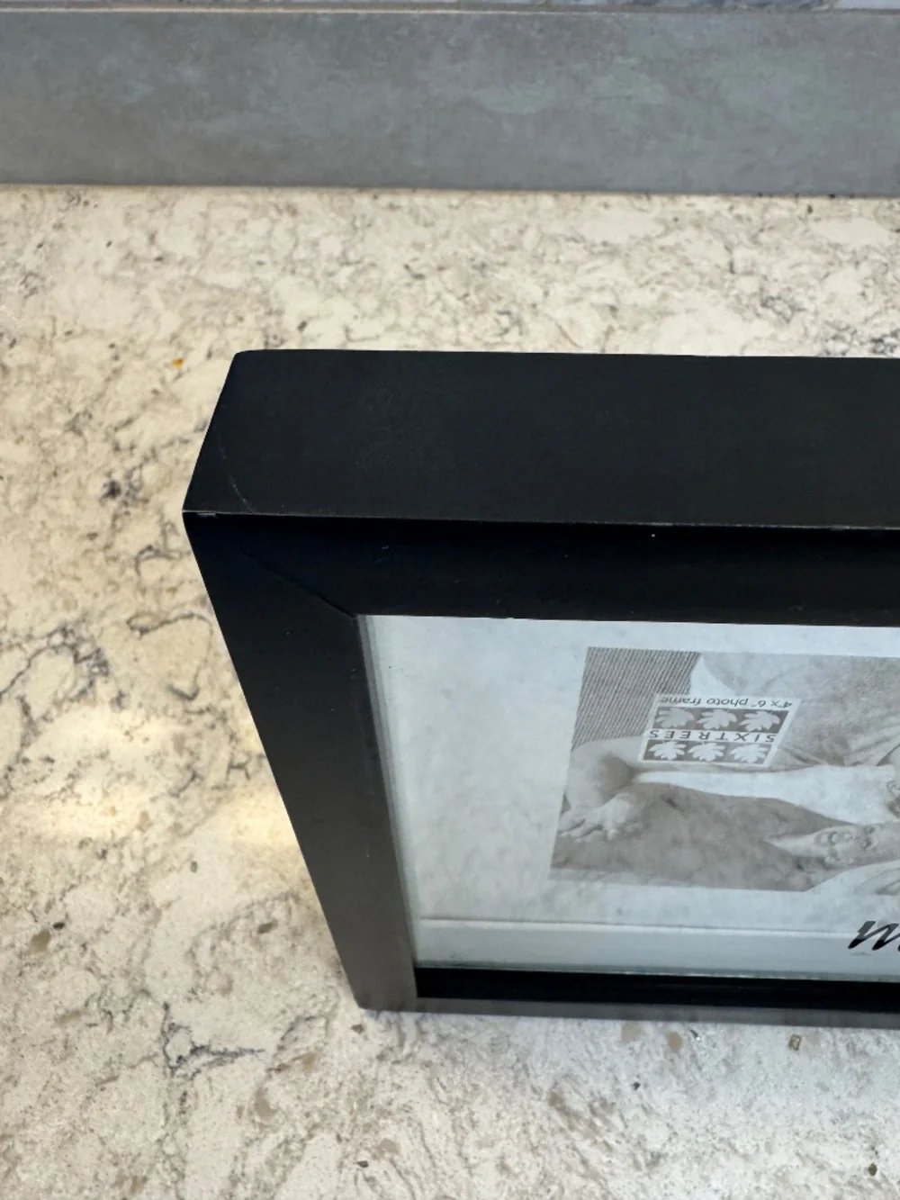 Sixtrees black memories frame with 4 x6 photo frame minimalist gallery wall